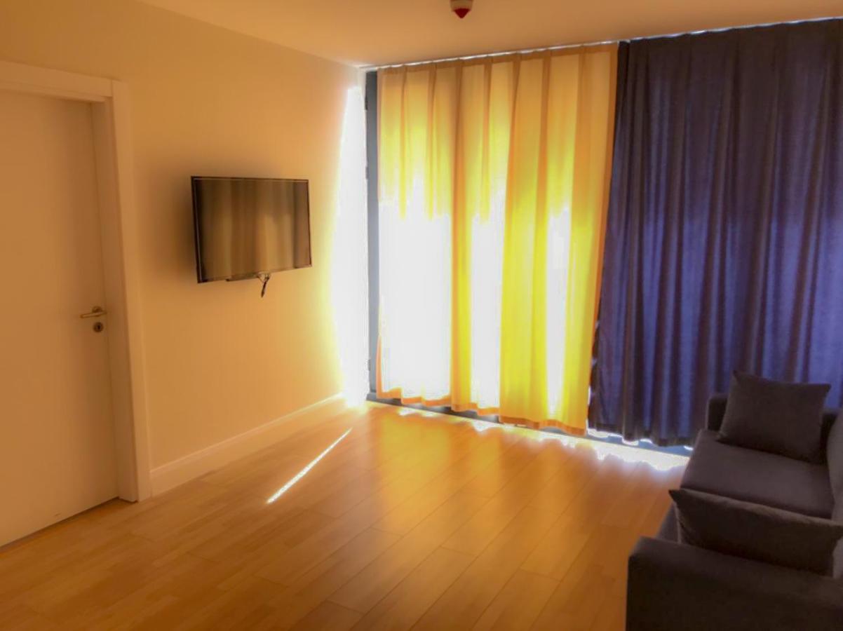 Diamond Apartment Batoemi Buitenkant foto
